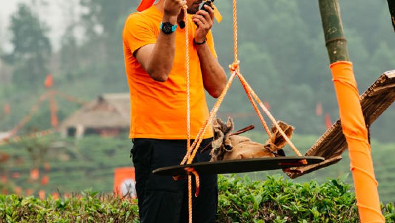 Asia Express sezonul 8, 7 octombrie 2025. Cine a câștigat jocul de amuletă din etapa cinci. Trei echipe s-au întrecut pe traseu