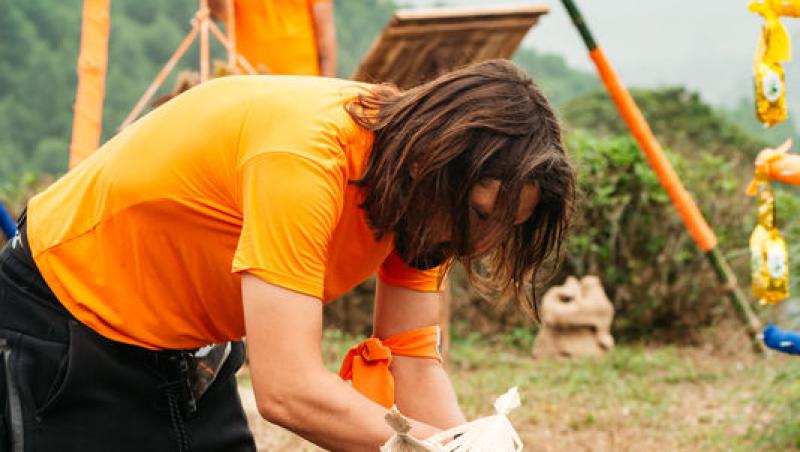 Asia Express sezonul 8, 7 octombrie 2025. Cine a câștigat jocul de amuletă din etapa cinci. Trei echipe s-au întrecut pe traseu