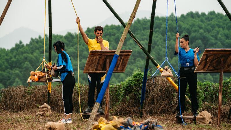 Asia Express sezonul 8, 7 octombrie 2025. Cine a câștigat jocul de amuletă din etapa cinci. Trei echipe s-au întrecut pe traseu