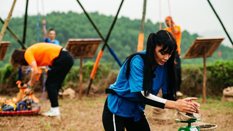 Asia Express sezonul 8, 7 octombrie 2025. Cine a câștigat jocul de amuletă din etapa cinci. Trei echipe s-au întrecut pe traseu