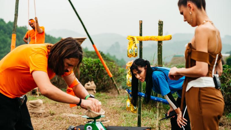 Asia Express sezonul 8, 7 octombrie 2025. Cine a câștigat jocul de amuletă din etapa cinci. Trei echipe s-au întrecut pe traseu