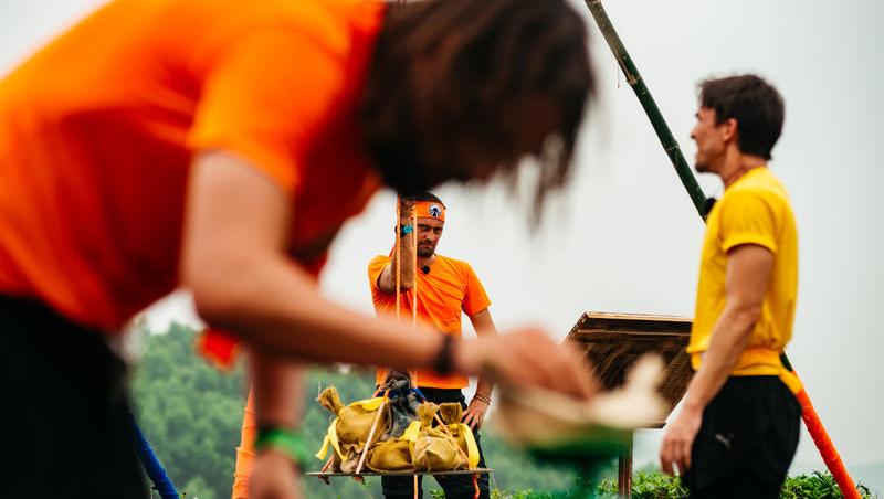 Asia Express sezonul 8, 7 octombrie 2025. Cine a câștigat jocul de amuletă din etapa cinci. Trei echipe s-au întrecut pe traseu