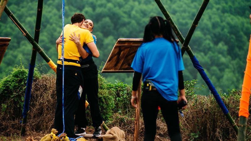 Asia Express sezonul 8, 7 octombrie 2025. Cine a câștigat jocul de amuletă din etapa cinci. Trei echipe s-au întrecut pe traseu