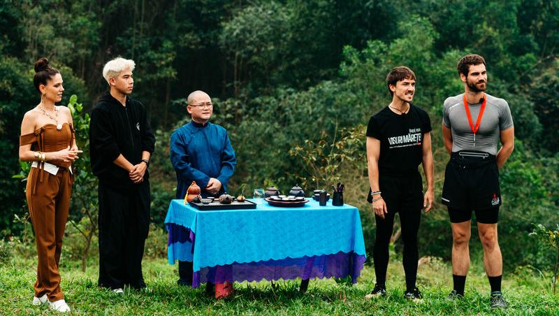 Asia Express sezonul 8, 7 octombrie 2025. Cine a câștigat jocul de amuletă din etapa cinci. Trei echipe s-au întrecut pe traseu