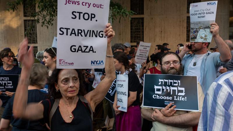 Greta Thunberg a ajuns în Grecia, după ce a fost reținută de foțele israeliene. Ce mesaj a transmis