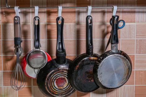 7 ustensile din plastic pe care ar fi bine să le înlocuiești cât mai curând, potrivit specialiștilor