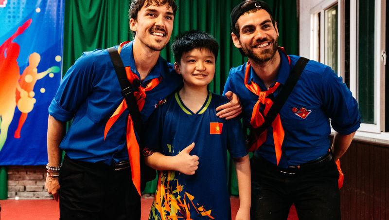 Asia Express sezonul 8, 8 octombrie 2025. Ce echipă a fost eliminată de pe Drumul Eroilor în etapa cinci: „Mai rar așa ceva!”