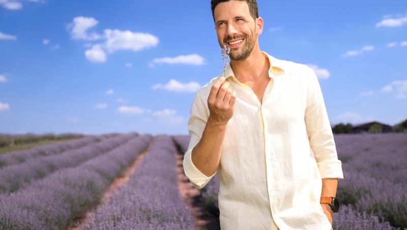 adi nartea în lanul de lavandă