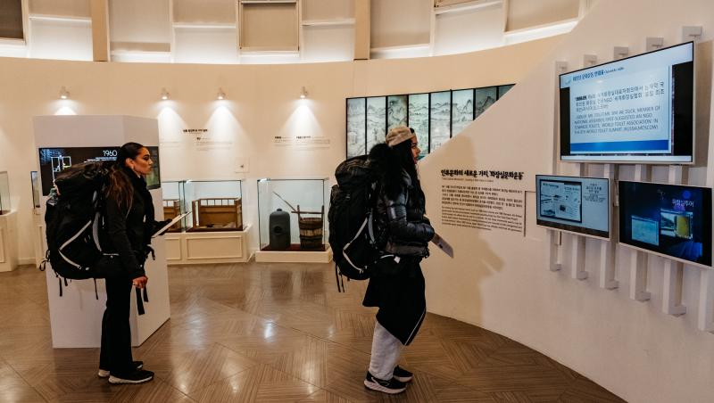 Semifinala Asia Express, 11 noiembrie 2025. Muzeul toaletei i-a făcut pe concurenți să își pună mâinile în cap