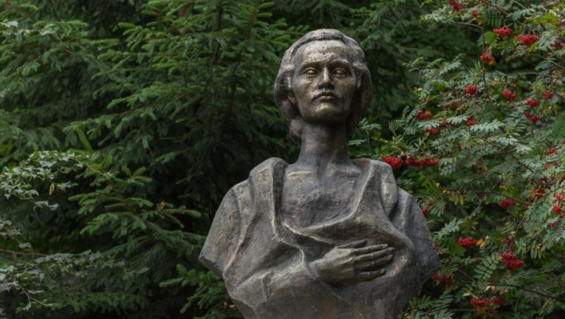 Corespondența Veronicăi Micle cu Mihai Eminescu, cumpărată de statul român. Ce sumă fabuloasă a plătit unui colonel american