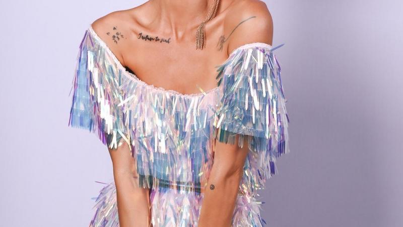 Ramona Olaru, apariție de revistă la Gala Premiilor TVMania 2025. Rochia îndrăzneață și noul look au fost în centrul atenției