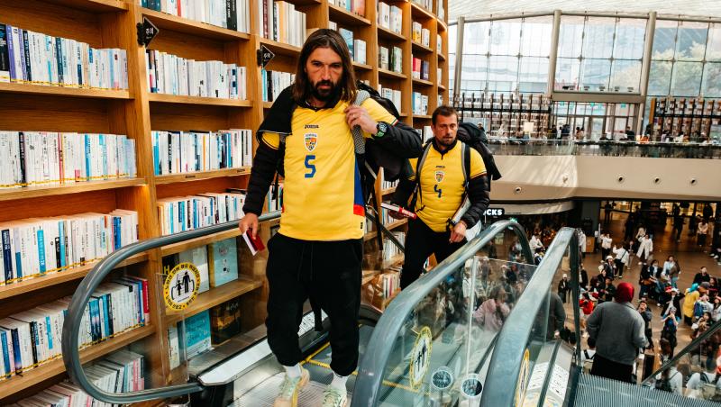 Finala Asia Express, 12 noiembrie 2025. Finaliștii, misiune la bibliotecă. Ce au pățit Alexandru Ion și Ștefan Floroaica