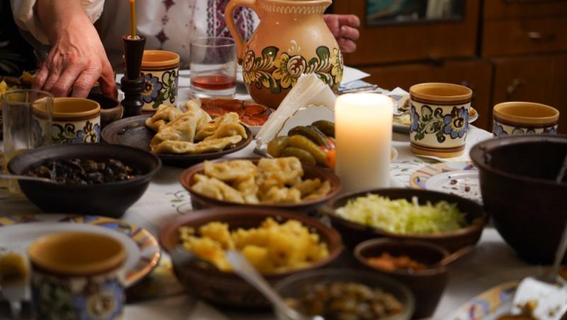 Rugăciunea care se rostește de Lăsata Secului înainte de Postul Crăciunului 2025. De ce are loc cu o zi înainte anul acesta