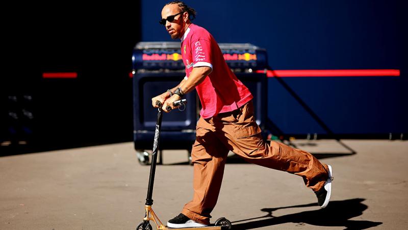 Mesajul postat de Lewis Hamilton cu ocazia aniversării mamei sale. Cum arată cea care i-a dat viață multiplului campion mondial