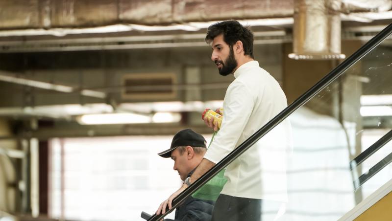 Chefi la cuțite, 16 noiembrie 2025. Chef Orlando Zaharia a dat cuțitul de aur! Ce concurenți au impresionat în prima ediție