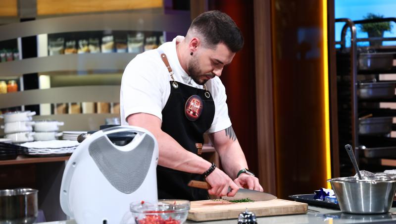 Chefi la cuțite, 17 noiembrie 2025. Ce s-a întâmplat în ediția 2 din sezonul 16. Ce concurenți au venit și ce au gătit