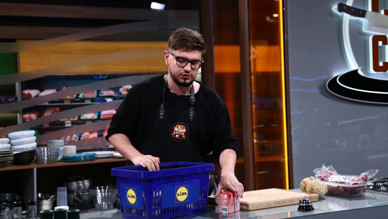 Chefi la cuțite, 17 noiembrie 2025. Ce s-a întâmplat în ediția 2 din sezonul 16. Ce concurenți au venit și ce au gătit