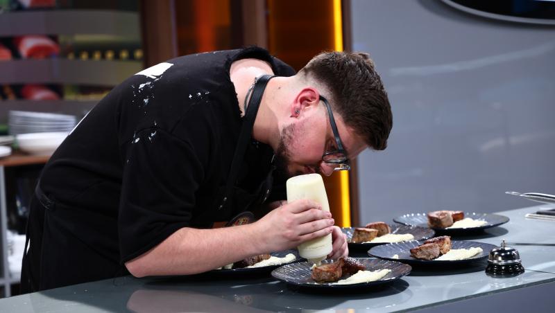 Chefi la cuțite, 17 noiembrie 2025. Ce s-a întâmplat în ediția 2 din sezonul 16. Ce concurenți au venit și ce au gătit