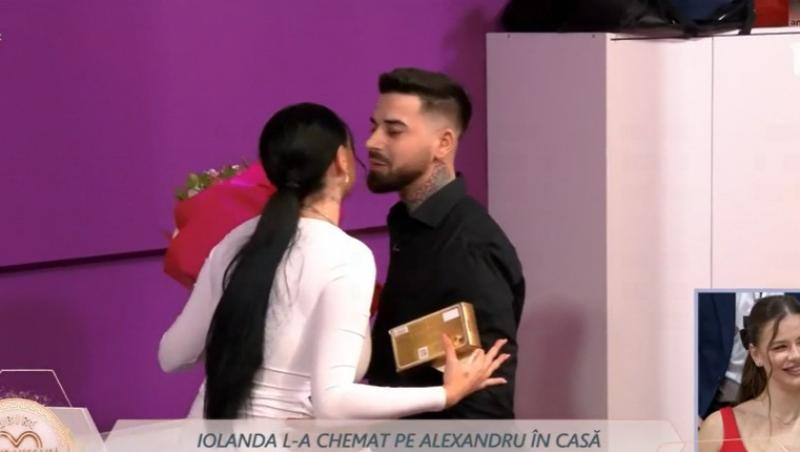 Mireasa, sezon 12. Alexandru a revenit în casă și Iolanda l-a sărutat. Cum au răspuns întrebați dacă formează un cuplu