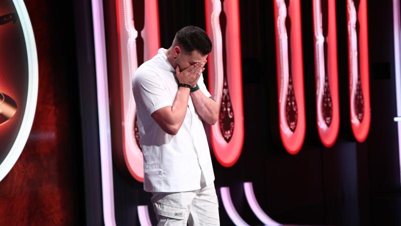 Chefi la cuțite, 17 noiembrie 2025. Concurentul care e bucătar la Formula 1 și care a fost la un pas să primească cuțitul de aur