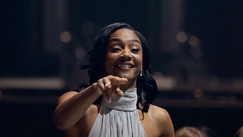 O actriță de la Hollywood a hotărât să se căsătorească cu ea însăși. Cum i-a schimbat ceremonia întreaga percepție asupra vieții