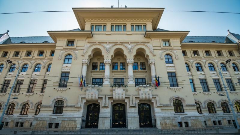 Cine sunt cei 20 de candidați înscriși oficial în lupta pentru Primăria Capitalei. Câte candidaturi au fost respinse