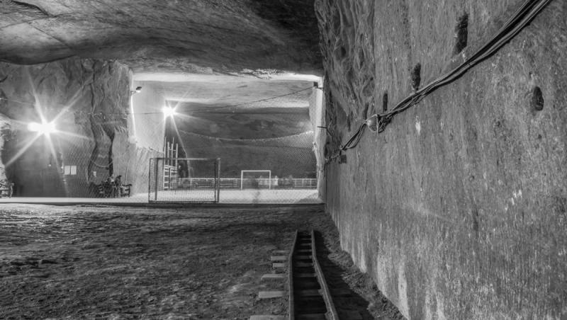 România se ”apără” cu murături. În ce oraș din țară buncărele au fost transformate în cămări | VIDEO