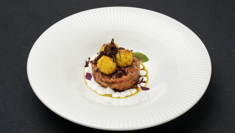 Chefi la cuțite, 19 noiembrie 2025. Ce s-a întâmplat în ediția de azi. Concurentul care a primit cuțitul de aur. Ce a gătit