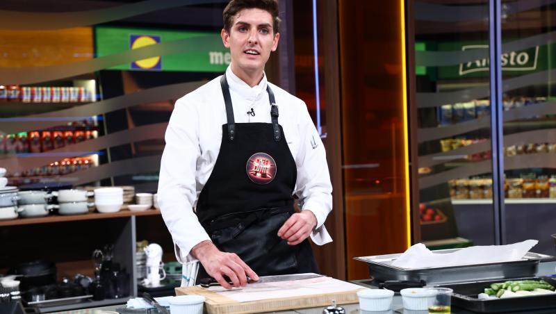 Cine e Luca Francesco Zvaleni, cuțitul de aur al lui chef Richard. Ce studii are și cu cine a lucrat până în prezent concurentul