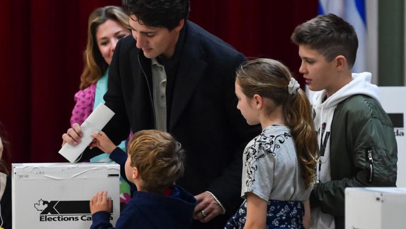 Sophie Grégoire, fosta soție a lui Justin Trudeau, reacționează la imaginile cu el și Katy Perry: „Ascult muzică în loc de zgomot”