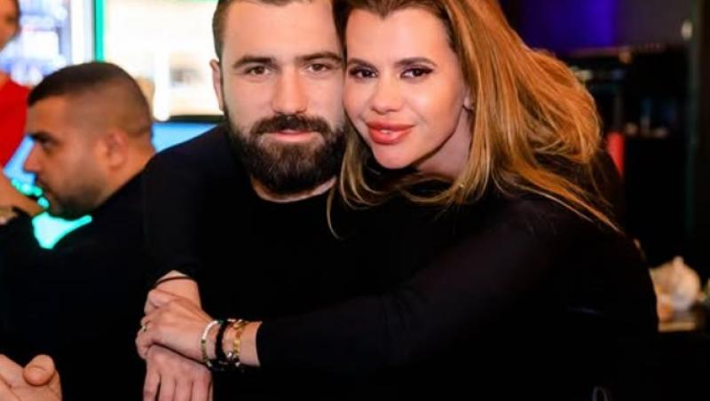Andra și Andrei Stoica de la Power Couple sezonul 2 au împlinit 19 ani de relație. Imaginea rară de la începutul relației lor