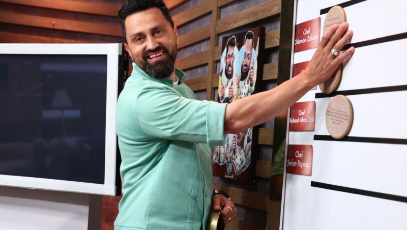 Chefi la cuțite, lider de audiență cu ediția de ieri. Chef Richard Abou Zaki i-a dat aseară cuțitul de aur lui Luca Zvaleni