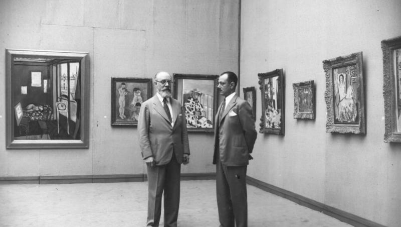 Faimoasa lucrare „La Blouse Roumaine” de Henri Matisse, la București.De la ce distanță se poate privi:„Iconică pentru modernitate”