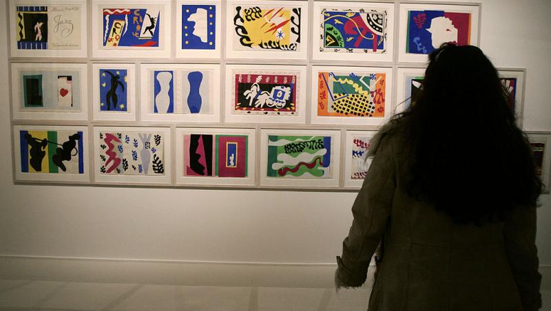 Faimoasa lucrare „La Blouse Roumaine” de Henri Matisse, la București.De la ce distanță se poate privi:„Iconică pentru modernitate”