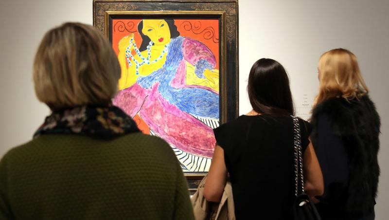 Faimoasa lucrare „La Blouse Roumaine” de Henri Matisse, la București.De la ce distanță se poate privi:„Iconică pentru modernitate”