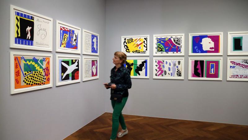 Faimoasa lucrare „La Blouse Roumaine” de Henri Matisse, la București.De la ce distanță se poate privi:„Iconică pentru modernitate”