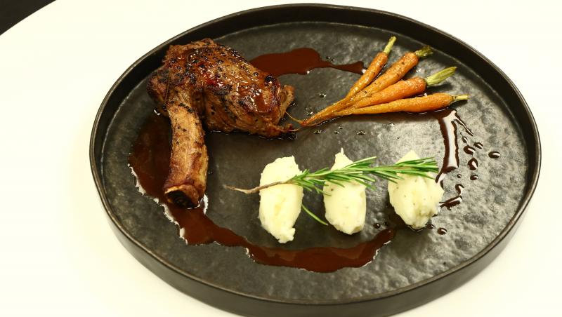 Chefi la cuțite, 23 noiembrie 2025. Ce s-a întâmplat în toată ediția și ce au gătit concurenții. Ce povești de viață au unii