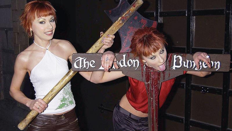 Cum arată gemenele de la Cheeky Girls. Sunt greu de recunoscut la 42 de ani. Cu ce se ocupă