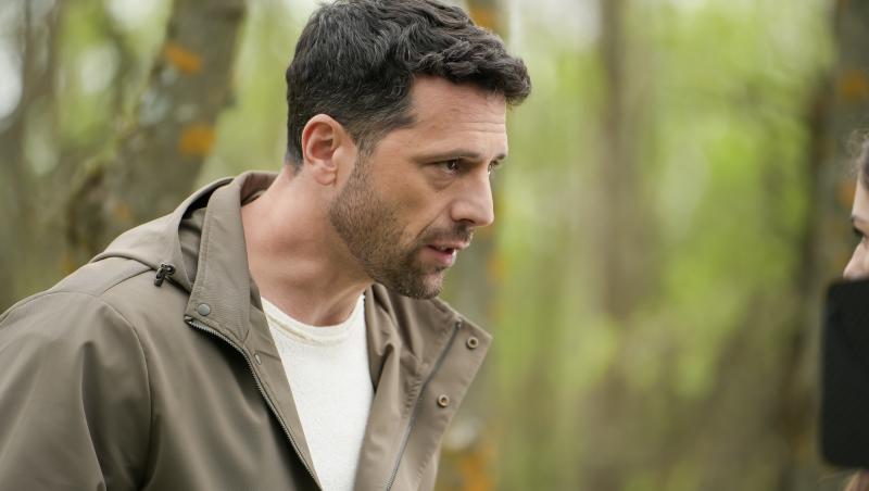 Iubire cu parfum de lavandă, rezumat episoade 31, 32 și 33, 21 noiembrie 2025. Chanela îi face concurență Lăcrămioarei la primărie