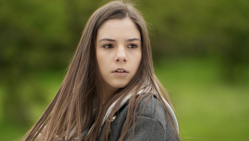 Iubire cu parfum de lavandă, rezumat episoade 31, 32 și 33, 21 noiembrie 2025. Chanela îi face concurență Lăcrămioarei la primărie