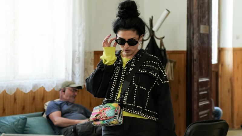 Iubire cu parfum de lavandă, rezumat episoade 31, 32 și 33, 21 noiembrie 2025. Chanela îi face concurență Lăcrămioarei la primărie