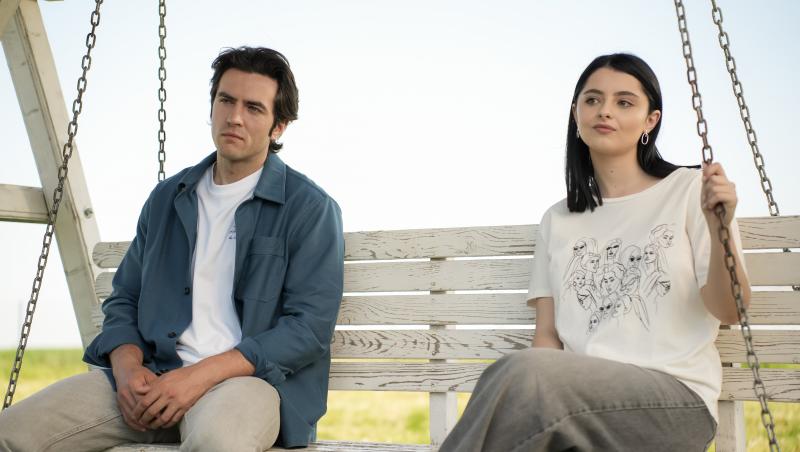 Iubire cu parfum de lavandă, rezumat episoade 31, 32 și 33, 21 noiembrie 2025. Chanela îi face concurență Lăcrămioarei la primărie