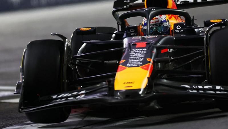 Vezi acum calificările din Formula 1™ pentru Marele Premiu din Las Vegas. Lupta pentru pole e LIVE în AntenaPLAY și pe Antena 3CNN