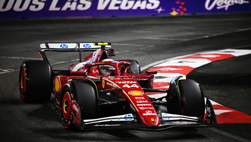Urmărește acum cursa din Formula 1™ pentru Marele Premiu din Las Vegas. Spectacolul este LIVE pe Antena 3 CNN și în AntenaPLAY