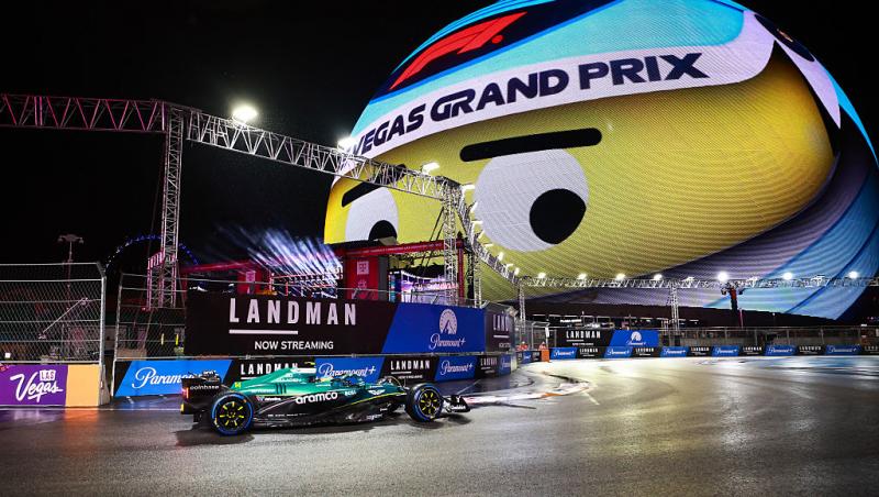 Urmărește acum cursa din Formula 1™ pentru Marele Premiu din Las Vegas. Spectacolul este LIVE pe Antena 3 CNN și în AntenaPLAY