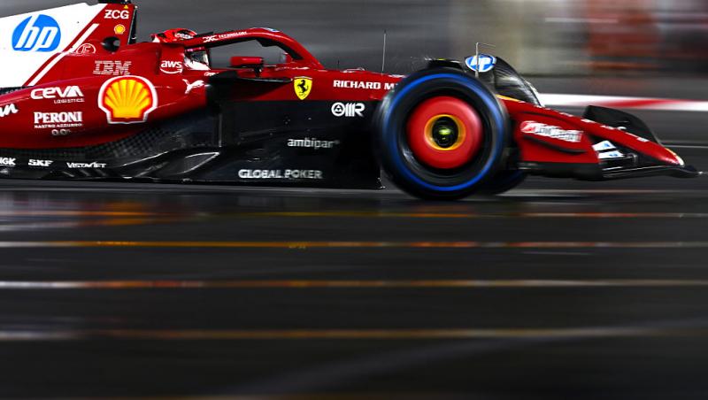 Urmărește acum cursa din Formula 1™ pentru Marele Premiu din Las Vegas. Spectacolul este LIVE pe Antena 3 CNN și în AntenaPLAY