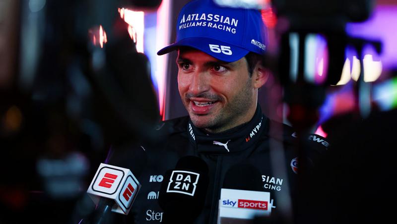 Urmărește acum cursa din Formula 1™ pentru Marele Premiu din Las Vegas. Spectacolul este LIVE pe Antena 3 CNN și în AntenaPLAY