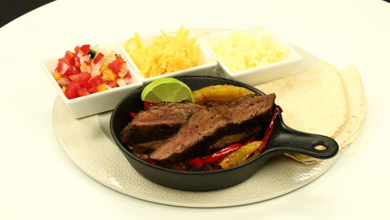 Chefi la cuțite, 24 noiembrie 2025. Ce preparate speciale i-au cucerit pe jurați și i-au trimis pe concurenți direct în bootcamp