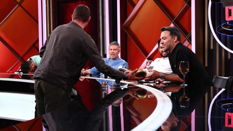 Chefi la cuțite, 24 noiembrie 2025. Ce chef a câștigat amuleta din Piața Sfatului din Brașov. Gabi Tamaș a dat un verdict dificil