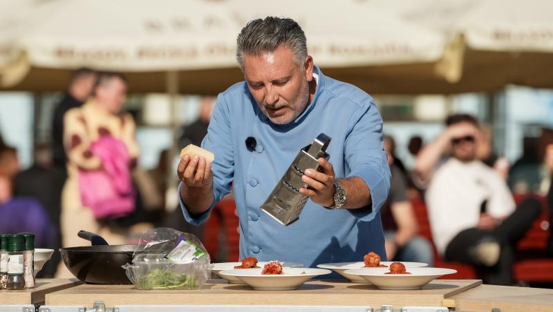 Chefi la cuțite, 24 noiembrie 2025. Ce chef a câștigat amuleta din Piața Sfatului din Brașov. Gabi Tamaș a dat un verdict dificil
